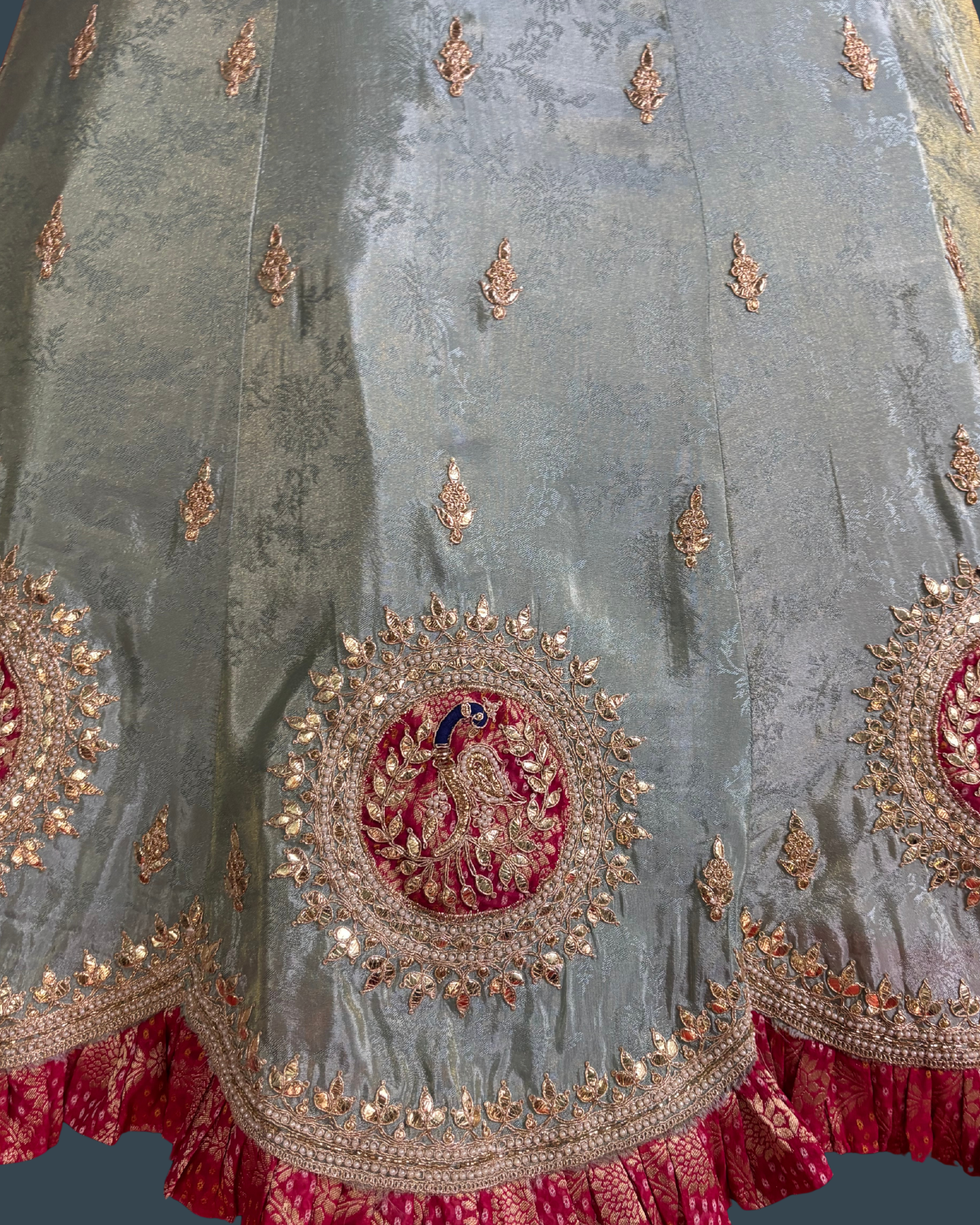 Regal Zari Medallion Silk