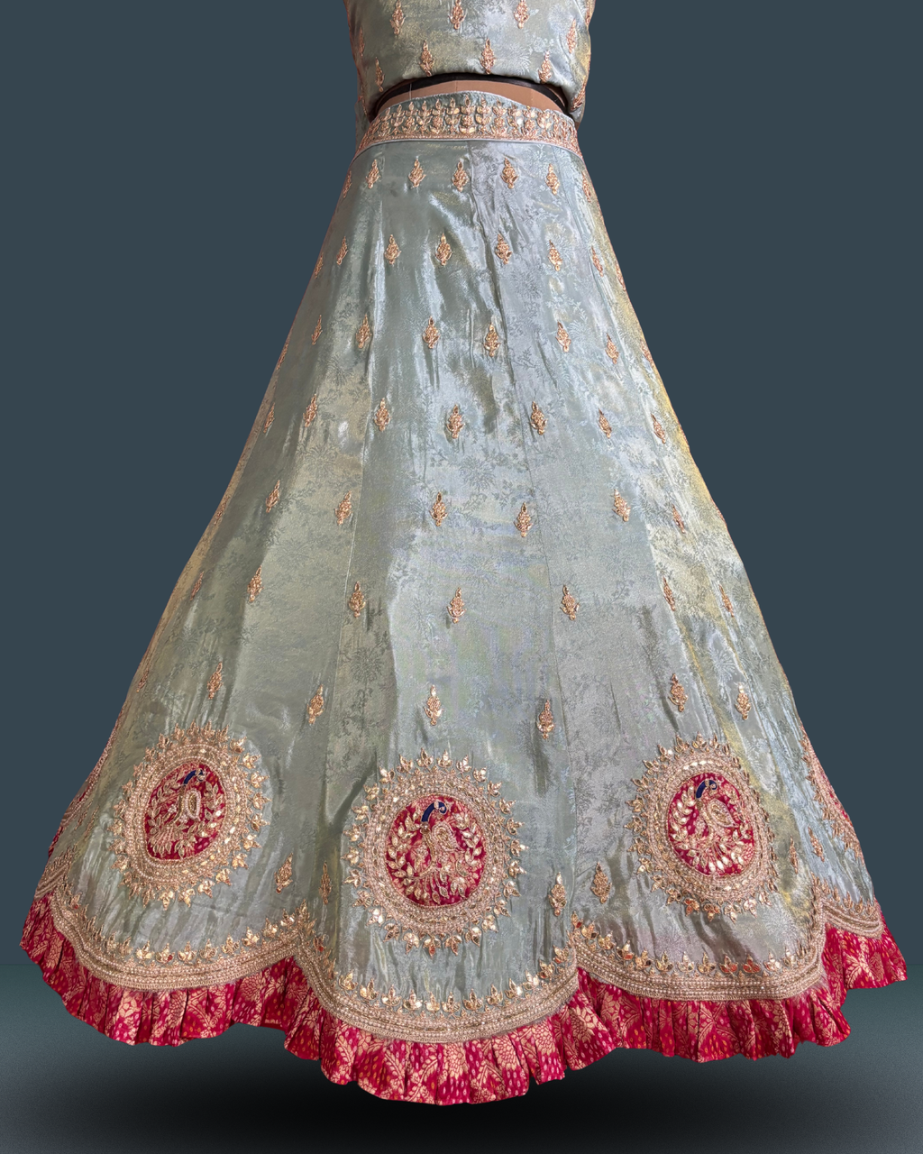 Regal Zari Medallion Silk