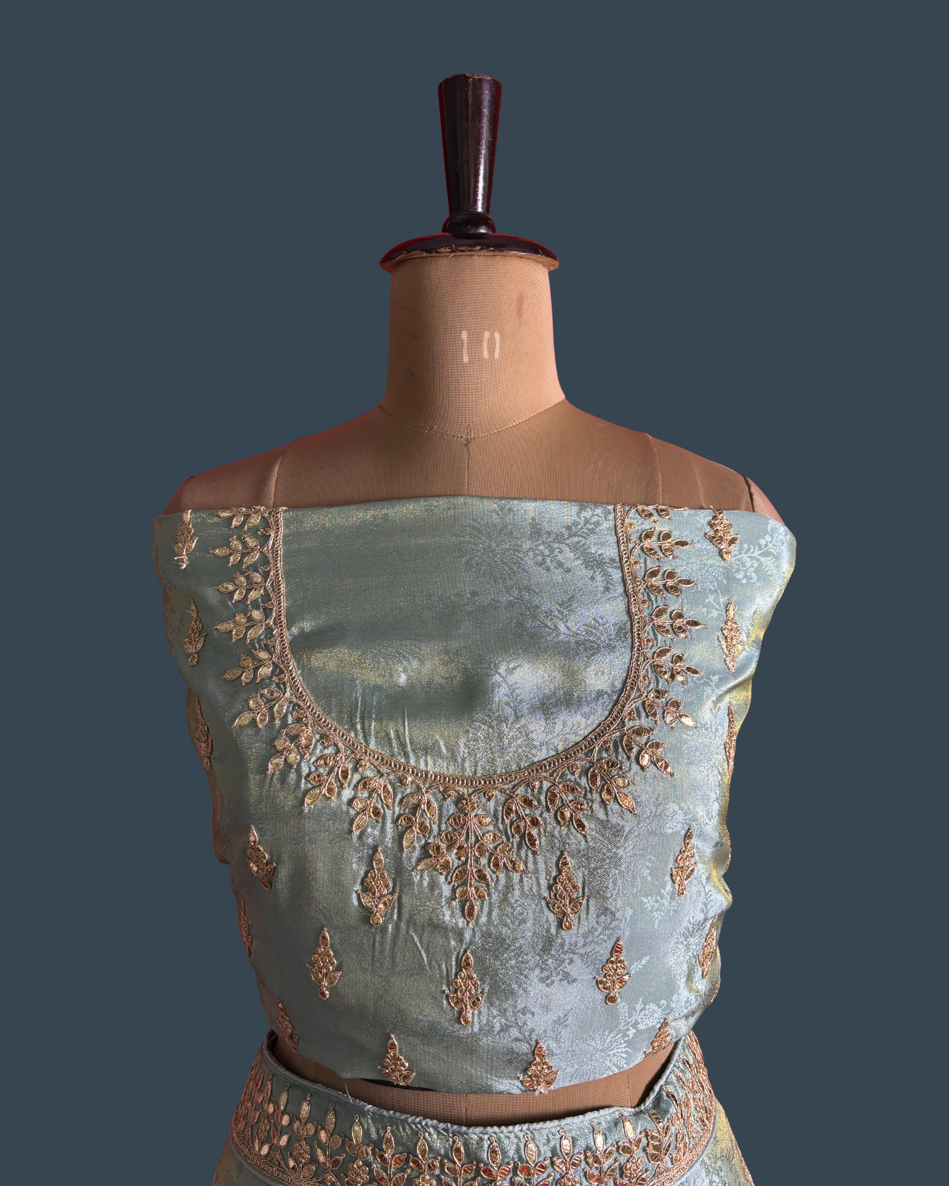 Regal Zari Medallion Silk