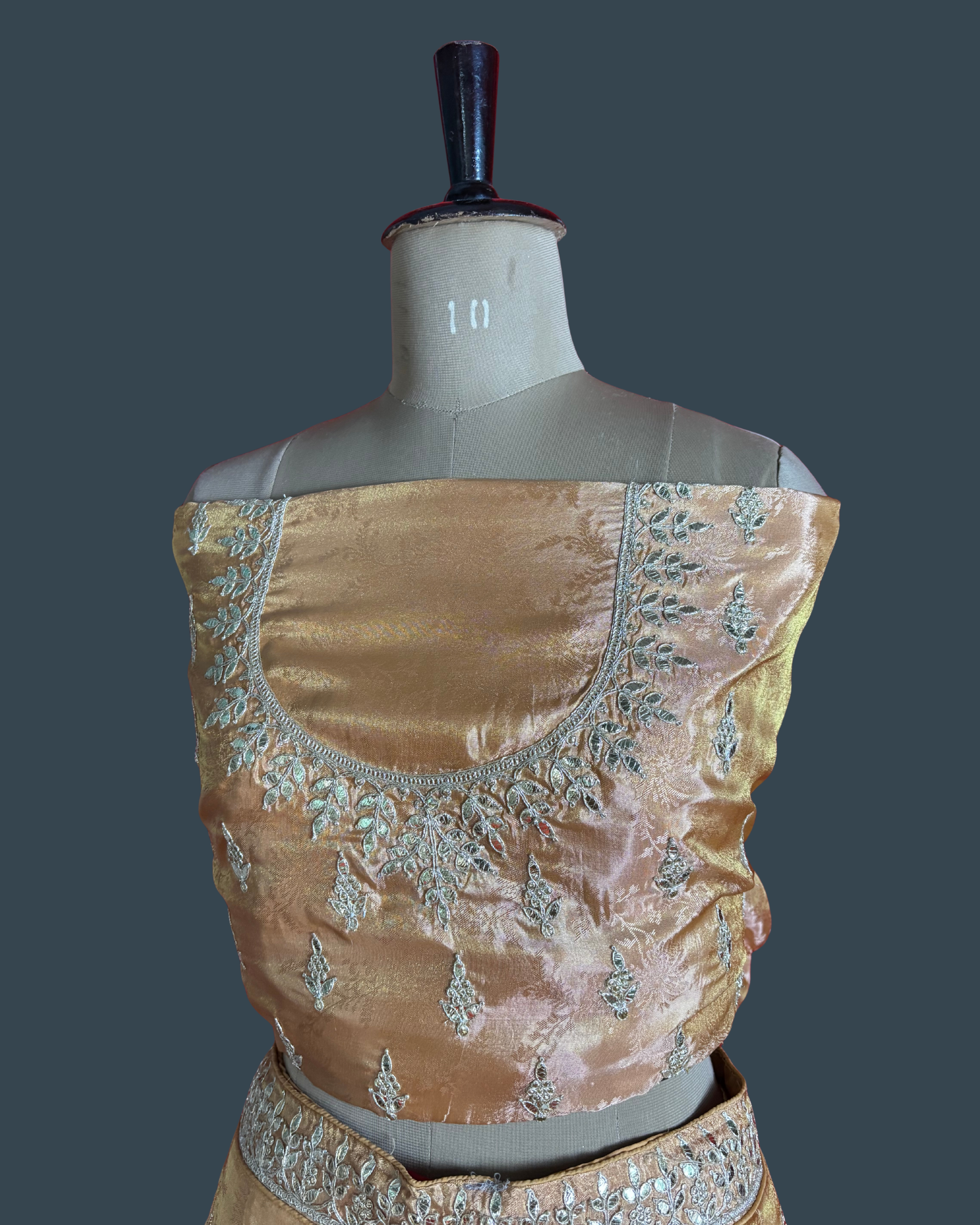 Regal Zari Medallion Silk