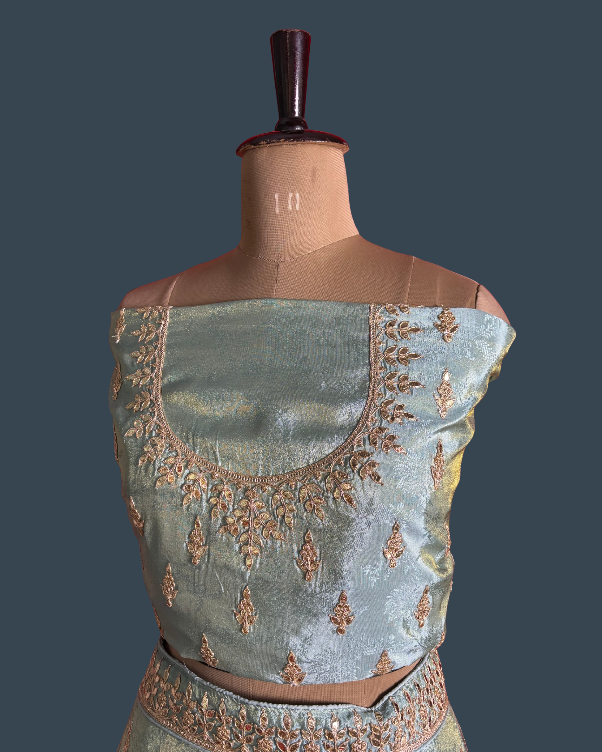 Regal Zari Medallion Silk