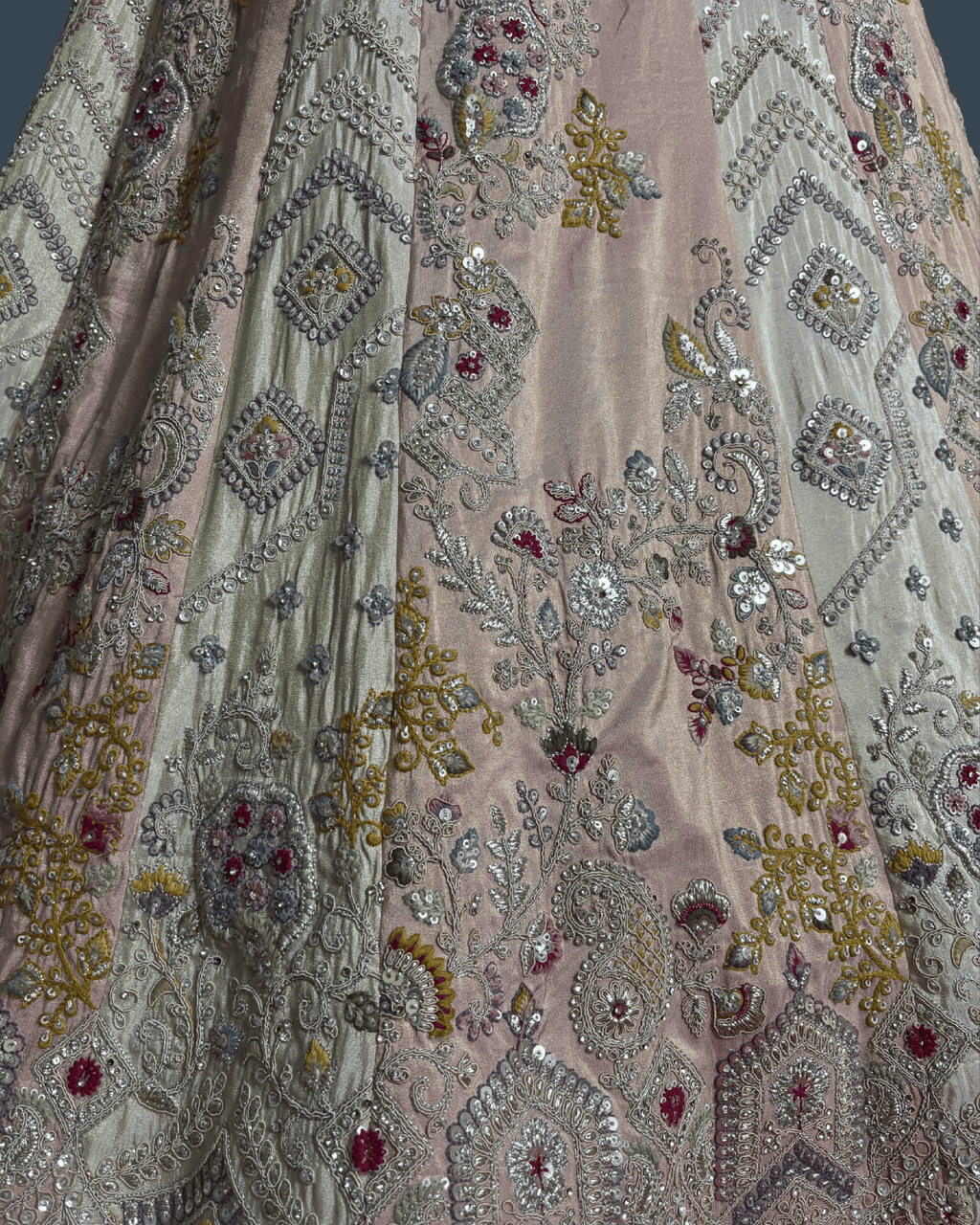 Dual Tone Floral Grace