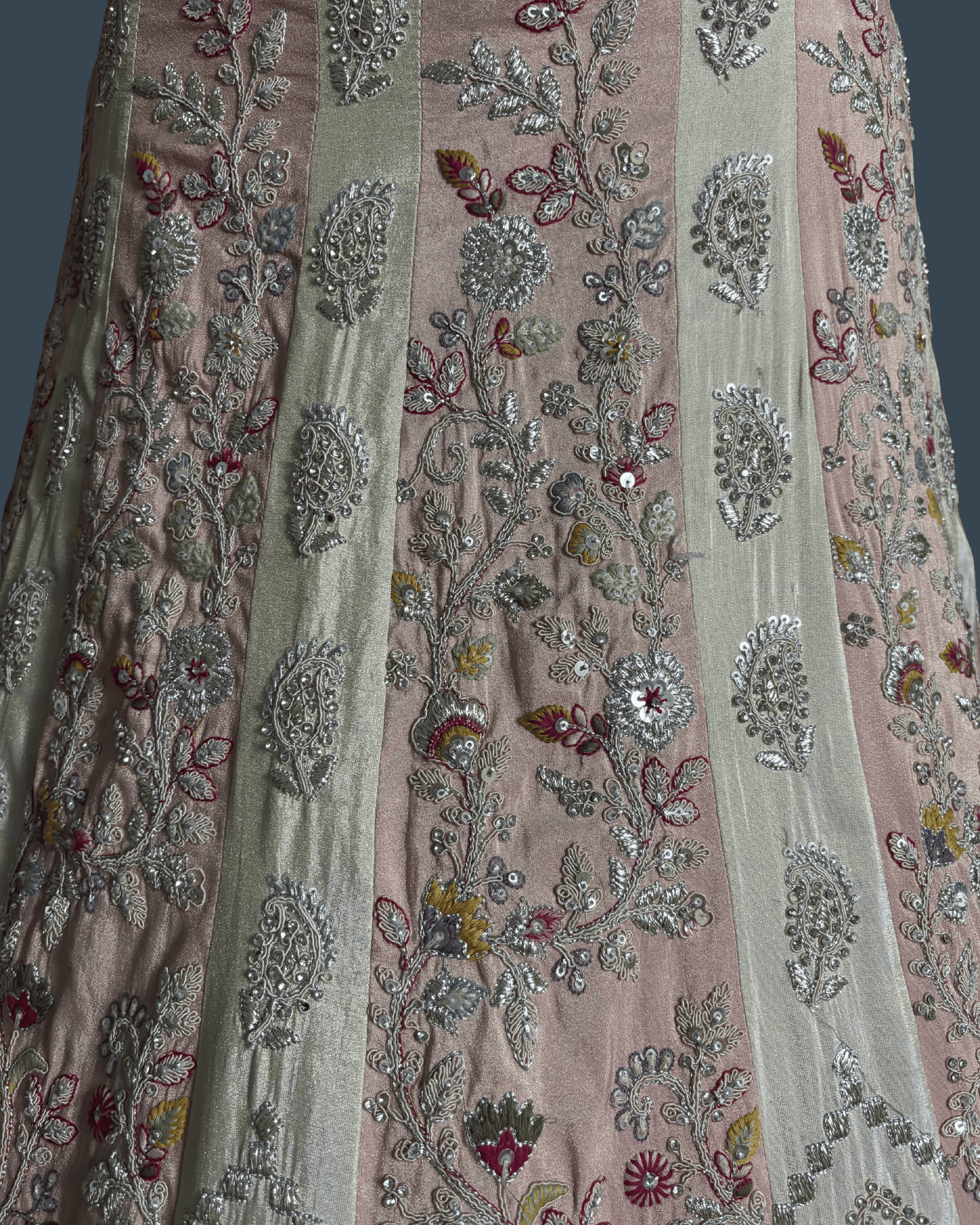 Dual Tone Floral Grace